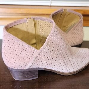 NWOT blush pink Lucky asymmetrical booties sz 9